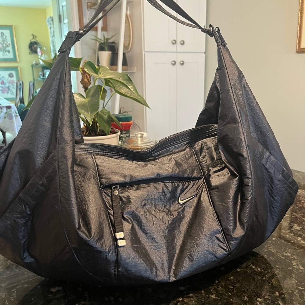 Nike nylon Black Shoulder Bag
NIKE GYM BAG 🔥I feel free MAKEEEE  offers